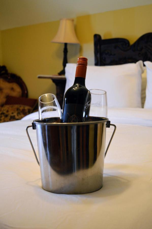 Magnetic Hill Winery Hotel Moncton Bagian luar foto