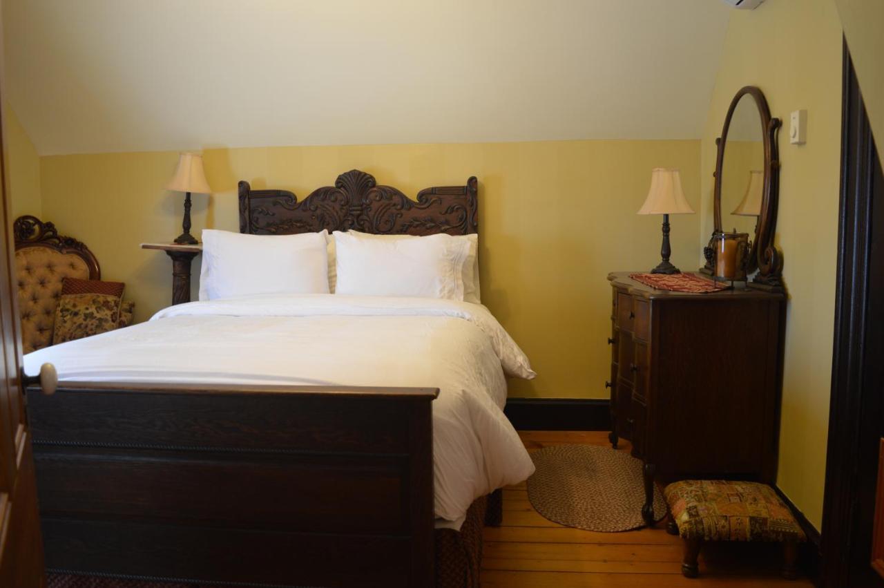 Magnetic Hill Winery Hotel Moncton Bagian luar foto